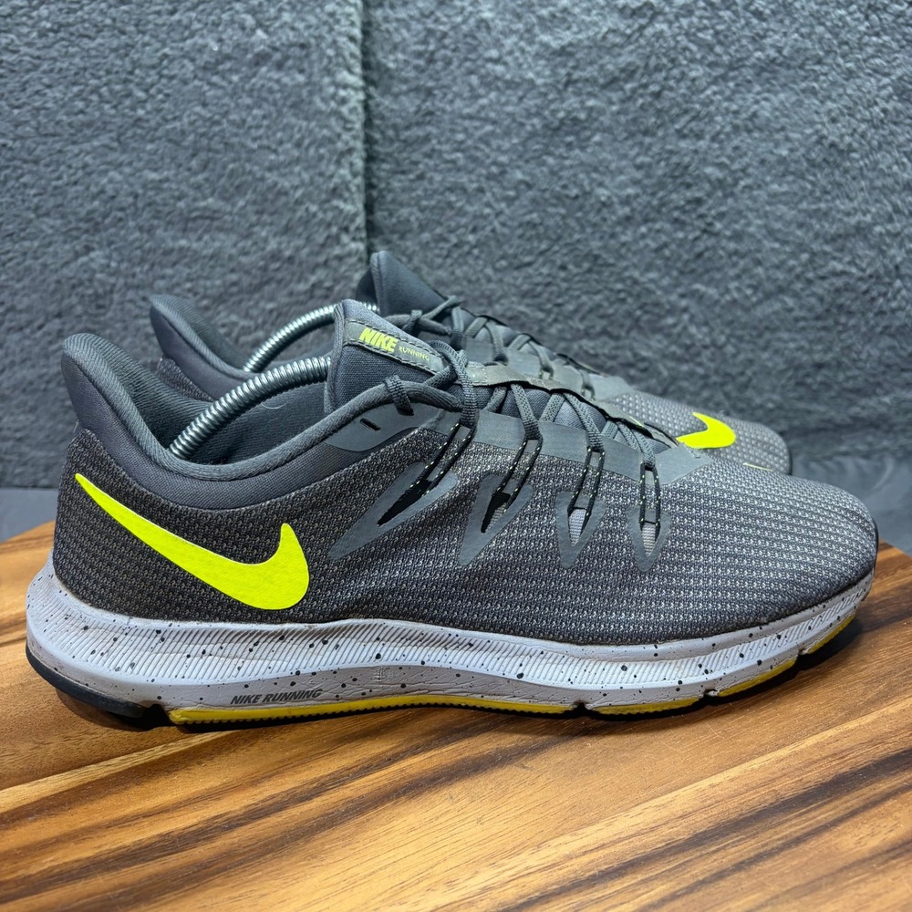 Nike Quest 2 Mens Running Shoes Dark Grey Volt BV1162-001 Size 11.5 Sneakers